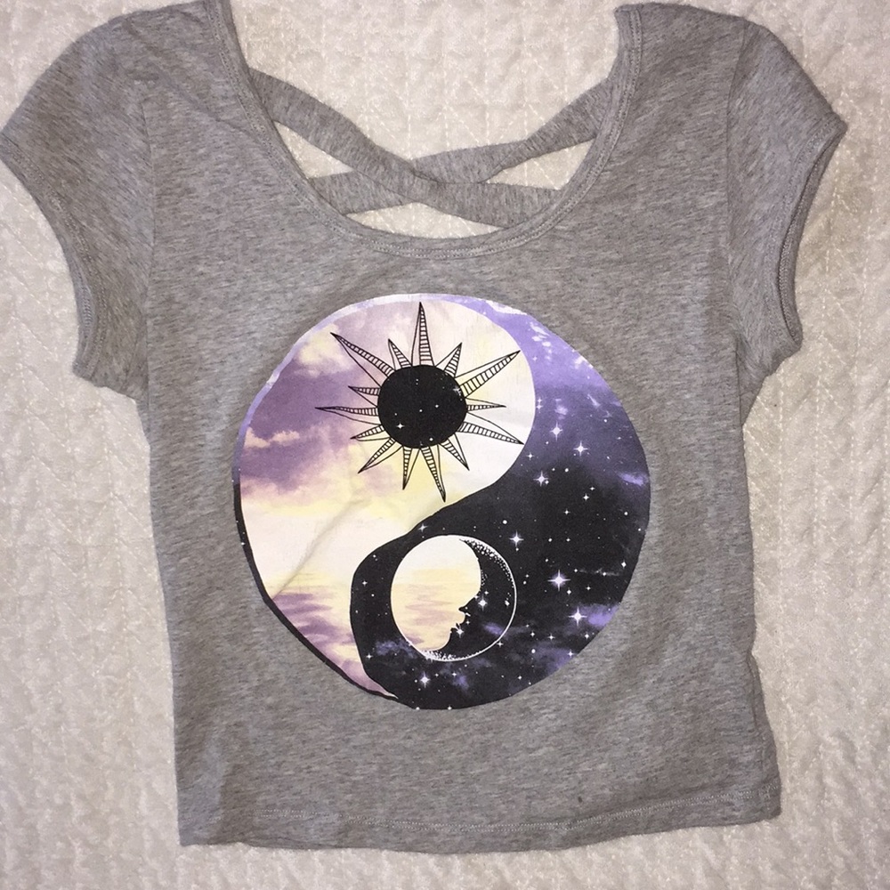 Yin yang T-shirt Crop Top